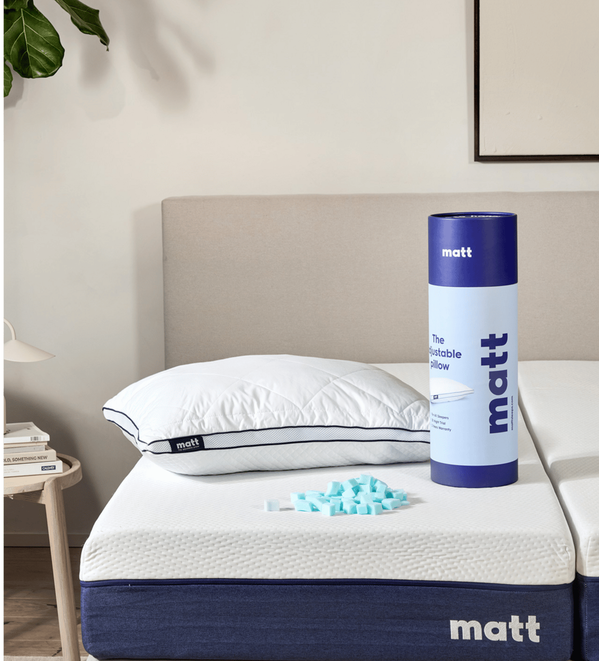 persoon ingewikkeld in matt sleeps dekbed op bank